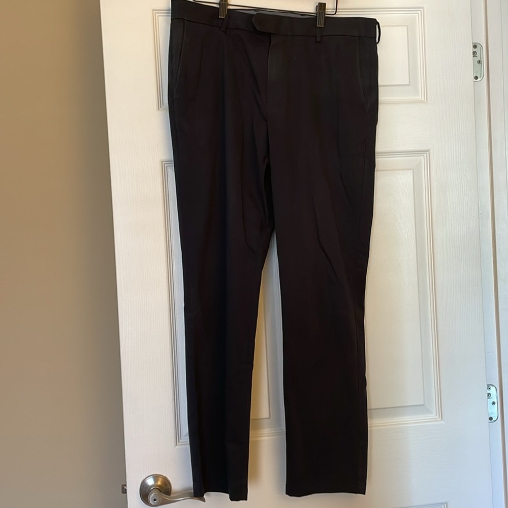 Charles Tyrwhitt men’s dress pants black 34w 30l